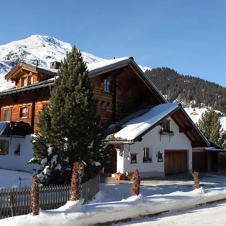 לינה וארוחת בוקר Haus Im 3*