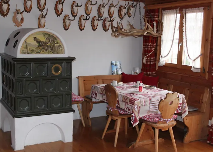 לינה וארוחת בוקר Haus Im דאבוס